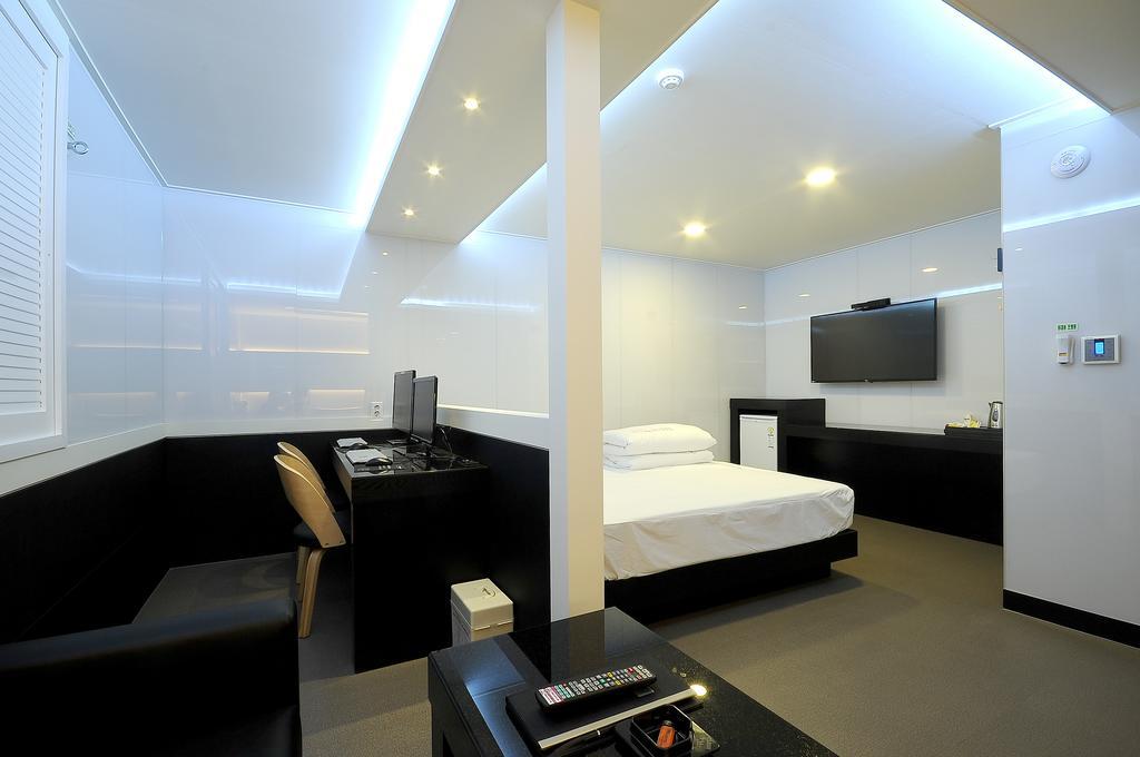 Wa Hotel Μπουσάν Δωμάτιο φωτογραφία
